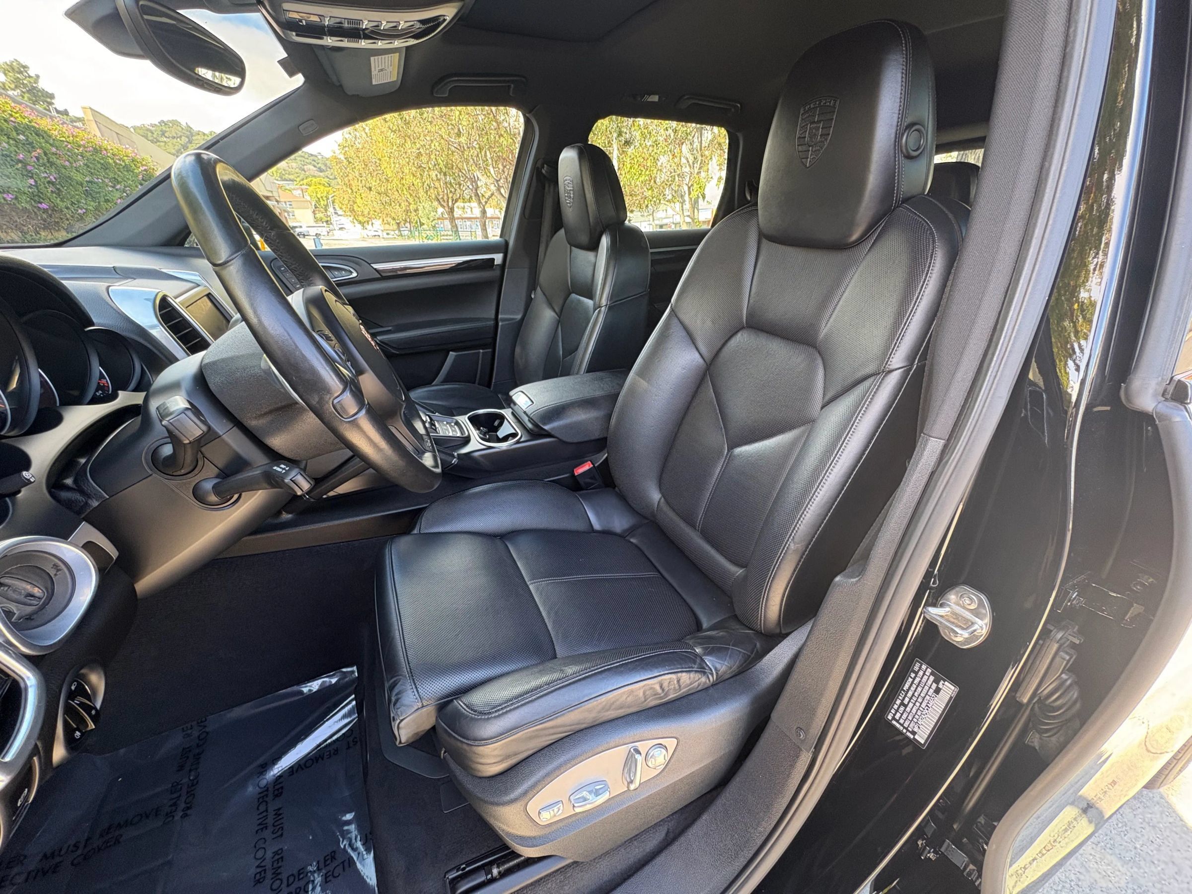 Used 2012 Porsche Cayenne S AWD/4WD image 12