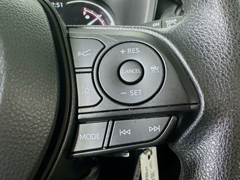 Used 2025 Toyota RAV4 LE AWD/4WD image 23