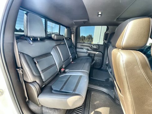 Used 2021 GMC Sierra 2500 Denali w/ Denali Ultimate Package image 28