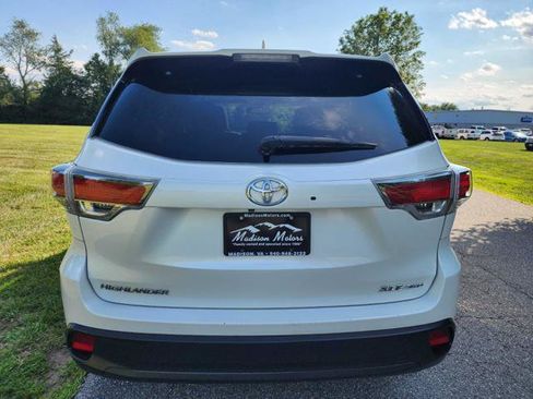 Used 2014 Toyota Highlander XLE AWD/4WD image 7