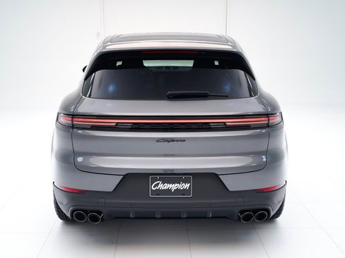 New 2026 Porsche Cayenne image 10