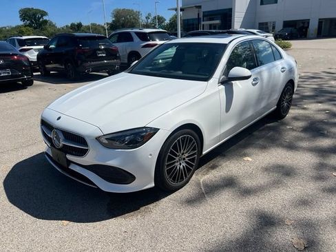 Used 2024 Mercedes-Benz C 300 4MATIC Sedan image 2