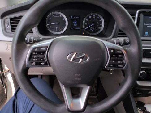 Used 2018 Hyundai Sonata SE FWD image 8