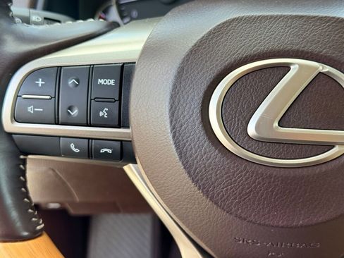 Used 2018 Lexus RX 350L w/ Premium Package image 30