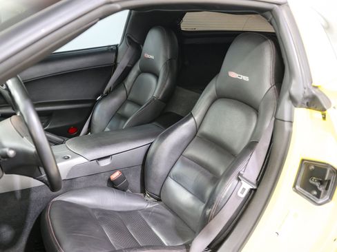 Used 2007 Chevrolet Corvette Z06 w/ Preferred Equipment Group RWD image 11