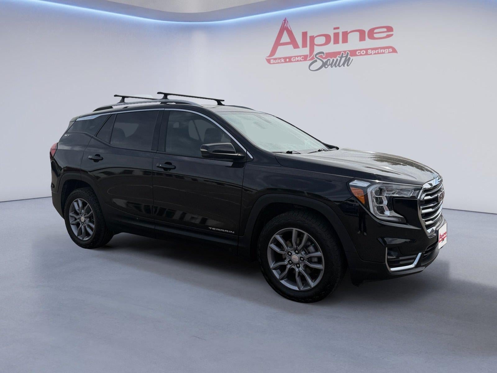 Used 2024 GMC Terrain SLT w/ Tech Package AWD/4WD image 7