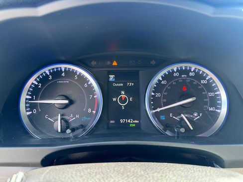 Used 2019 Toyota Highlander XLE FWD image 15