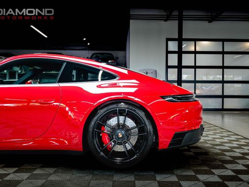 Used 2022 Porsche 911 Carrera GTS RWD image 18