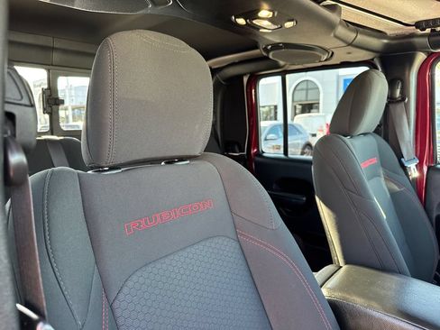 Used 2021 Jeep Gladiator Rubicon w/ Safety Group AWD/4WD image 15
