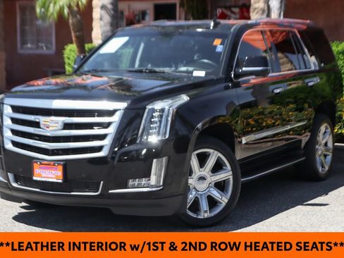 Used 2017 Cadillac Escalade Luxury AWD/4WD image 4