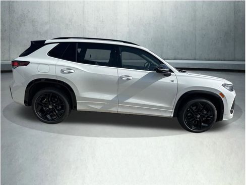 New 2026 Volkswagen Tiguan SE R-Line AWD/4WD image 3