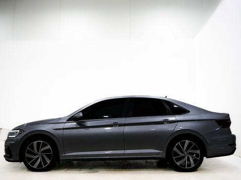 Used 2020 Volkswagen Jetta GLI image 5