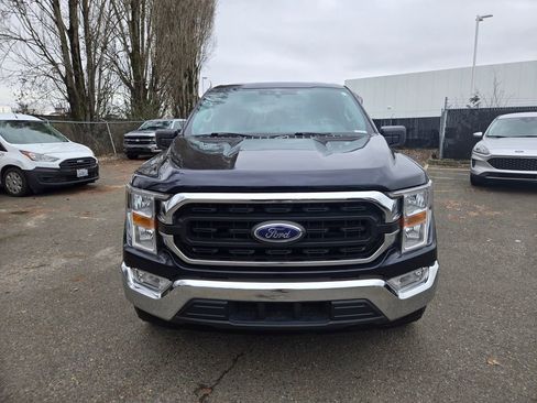 Used 2021 Ford F150 XLT image 2
