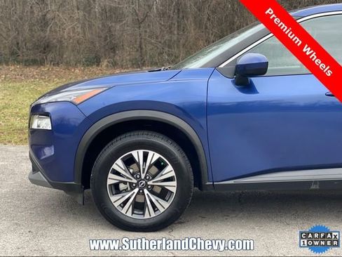 Used 2023 Nissan Rogue SV image 10