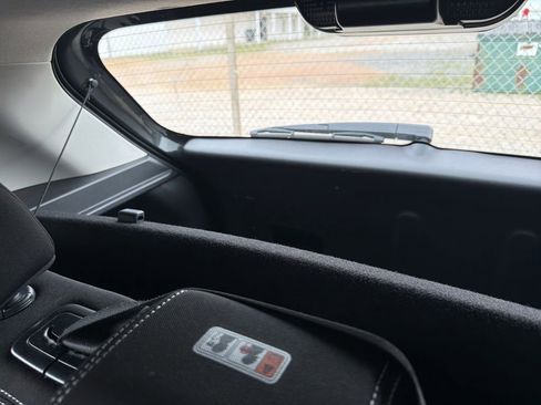 Used 2025 Hyundai Venue SEL FWD image 20