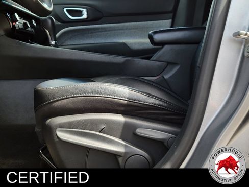 Used 2024 Jeep Compass Latitude AWD/4WD image 23