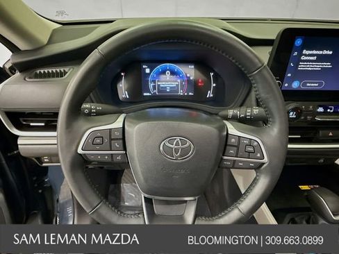 Used 2024 Toyota Grand Highlander XLE image 11