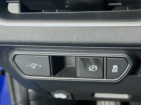 Used 2025 Kia K4 LXS image 17