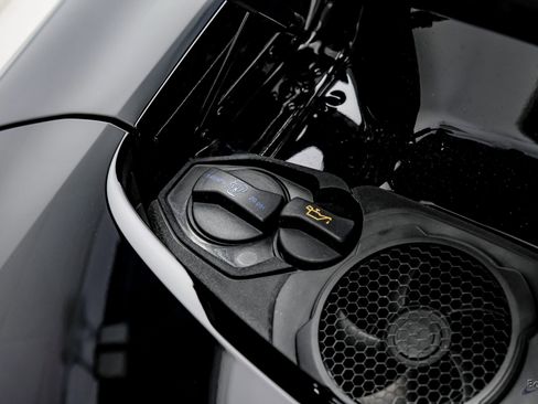 Used 2020 Porsche 911 Carrera 4S image 94