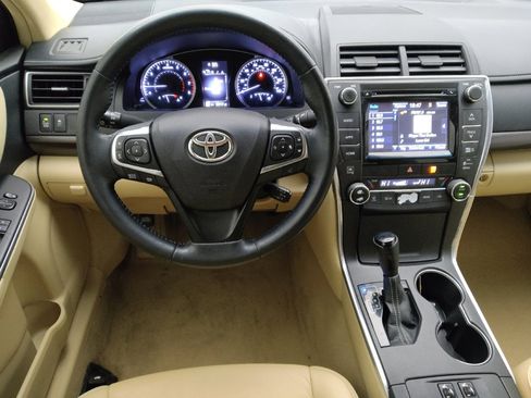 Used 2015 Toyota Camry XLE image 22
