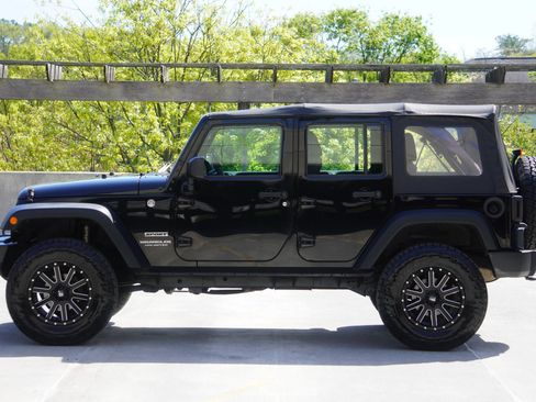 Used 2016 Jeep Wrangler Unlimited Sport w/ Max Tow Package AWD/4WD image 6