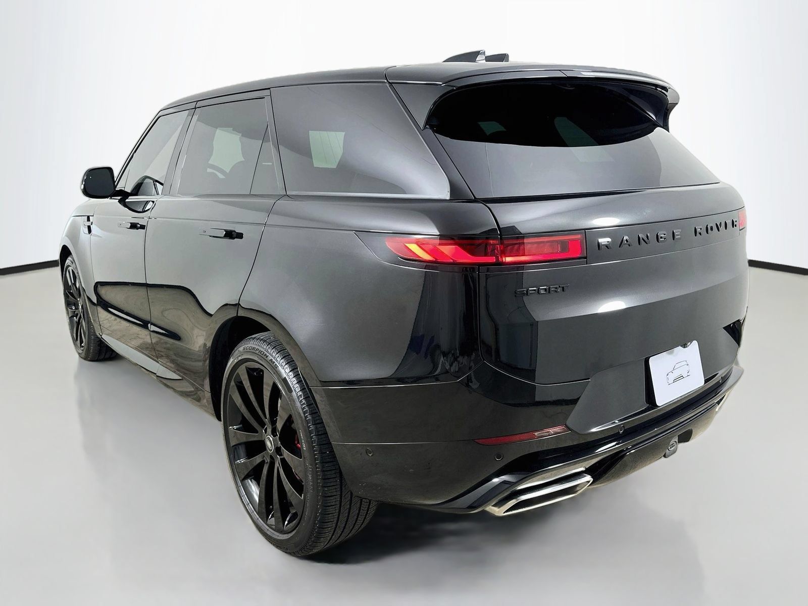 Used 2025 Land Rover Range Rover Sport Dynamic SE AWD/4WD image 7
