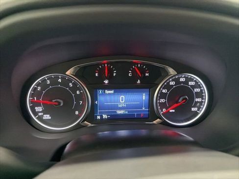 Used 2023 GMC Acadia SLE w/ Driver Convenience Package image 19