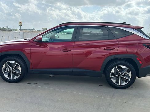 Used 2025 Hyundai Tucson SEL image 9