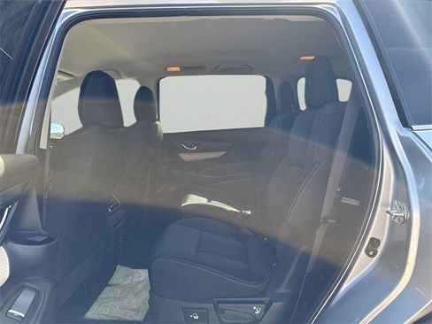 Used 2022 Subaru Ascent Premium w/ Convenience Package image 15