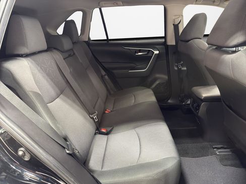 Used 2019 Toyota RAV4 XLE image 25