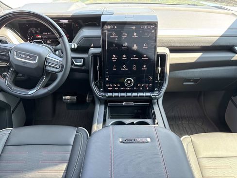 Used 2026 GMC Yukon XL AT4 Ultimate AWD/4WD image 30