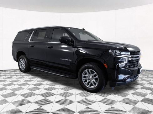 Used 2022 Chevrolet Suburban LT AWD/4WD image 20