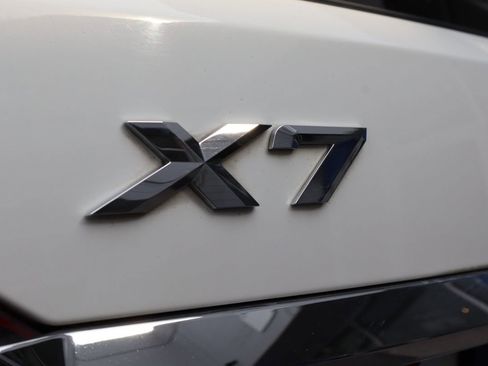 Used 2019 BMW X7 xDrive40i w/ Cold Weather Package AWD/4WD image 26