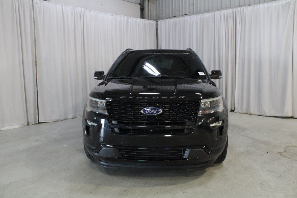Used 2019 Ford Explorer Sport w/ Equipment Group 401A AWD/4WD image 39