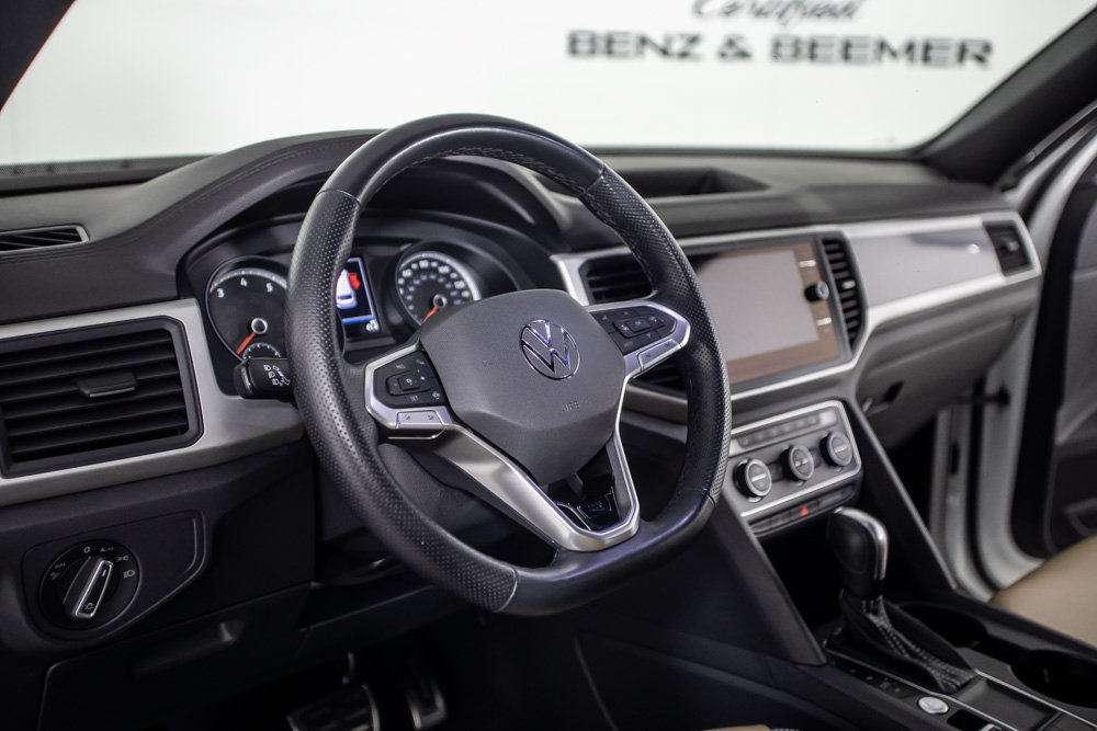 Used 2021 Volkswagen Atlas Cross Sport SE w/ V6 Towing Package FWD image 21