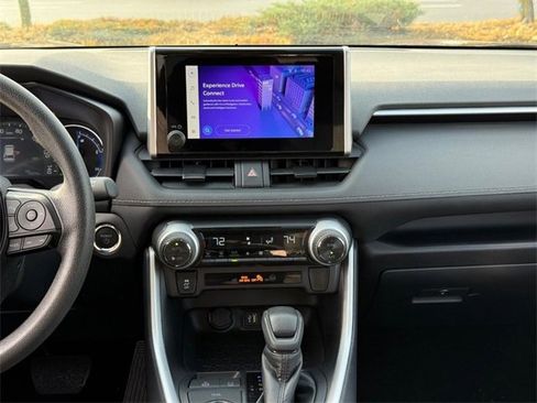 Used 2025 Toyota RAV4 XLE image 14