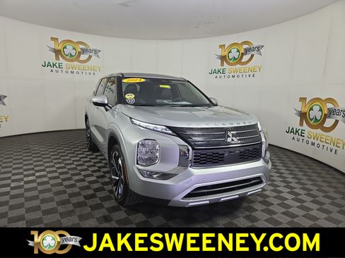 Used 2024 Mitsubishi Outlander FWD image 1
