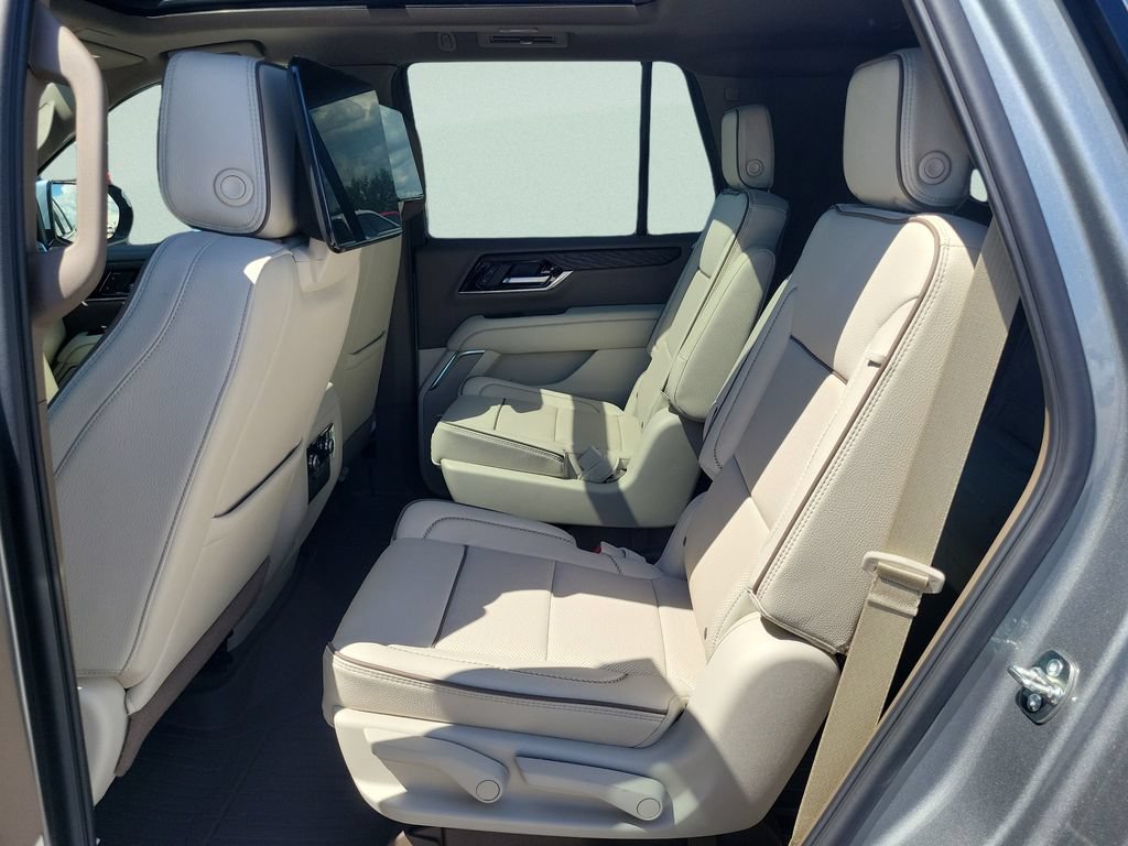 New 2026 GMC Yukon Denali w/ Denali Reserve Package AWD/4WD image 10