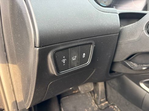 Used 2022 Hyundai Tucson Limited w/ Winter Package AWD/4WD image 18