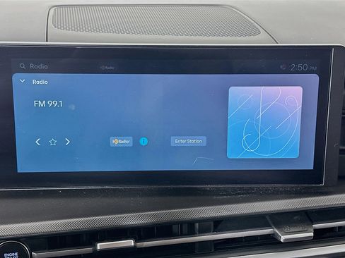 Used 2025 Hyundai Santa Fe SEL image 21