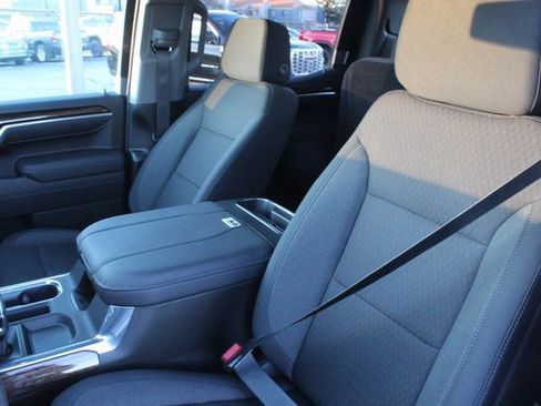 New 2026 GMC Sierra 1500 Elevation image 2