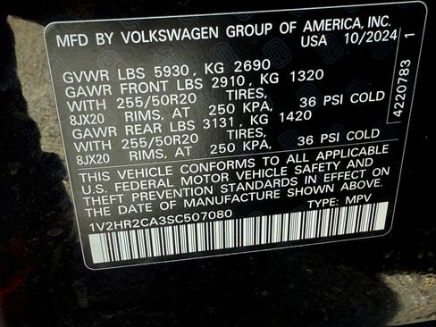 Used 2025 Volkswagen Atlas SE AWD/4WD image 27