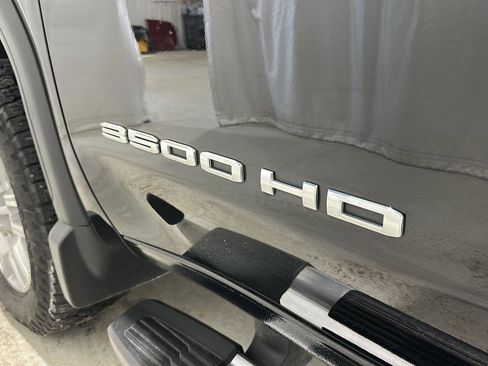 Used 2021 GMC Sierra 3500 SLT w/ SLT Premium Package image 30