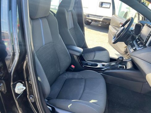 Used 2021 Toyota Corolla SE image 10