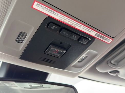 Used 2023 Toyota Camry XLE image 25