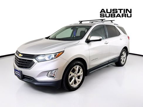 Used 2018 Chevrolet Equinox LT image 3