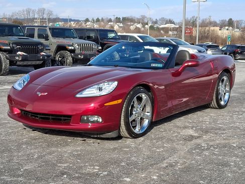 Used 2005 Chevrolet Corvette Convertible w/ Preferred Equipment Group image 3