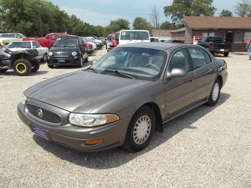 Used 2002 Buick Le Sabre Custom FWD image 1