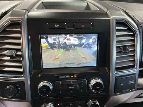 Used 2015 Ford F150 Platinum w/ Trailer Tow Package AWD/4WD image 22