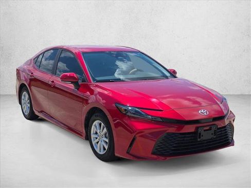 Used 2025 Toyota Camry LE w/ Convenience Package FWD image 3